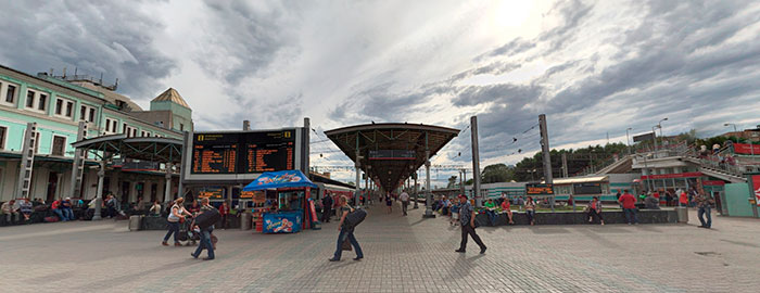 Вид на перроны Белорусского железнодорожного вокзала